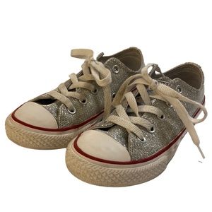 Converse Silver glitter star low top canvas sneakers girls size 12